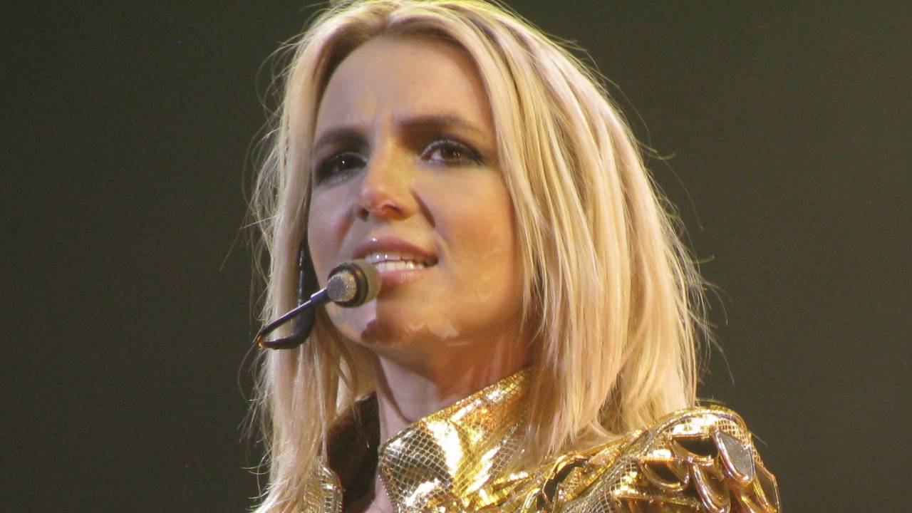 Britney Spears Celebrates Divorce with Wild Party A Look Inside the Pop Star's Unconventional Celebration